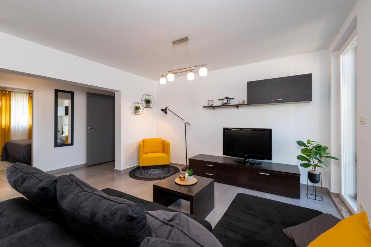 D&a Superior Apartment *